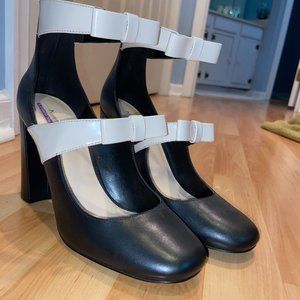Nine West Block Bow Heels